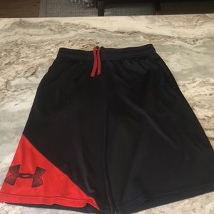 Boys Under Armour athletic shorts large